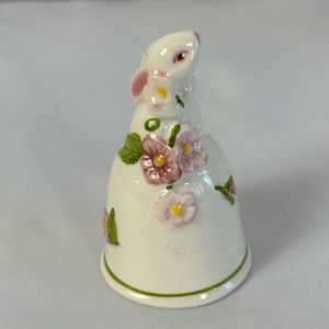 Vintage 1984 Avon Bunny Bell